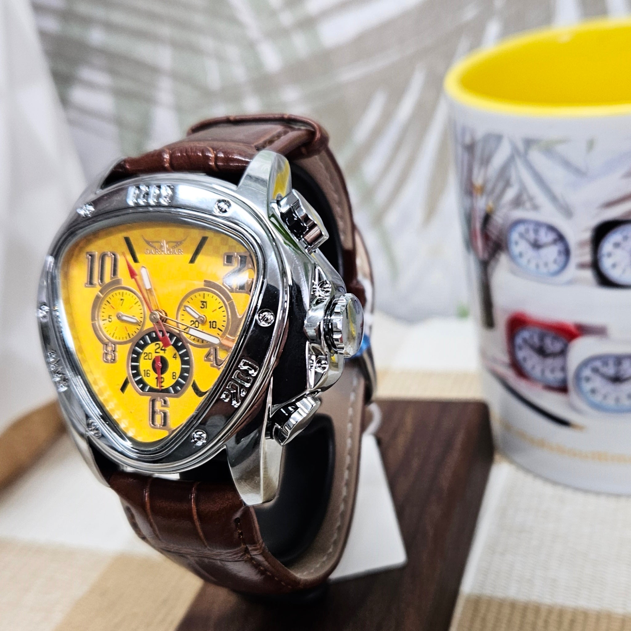Automatic watch  mw 56y  $72.70